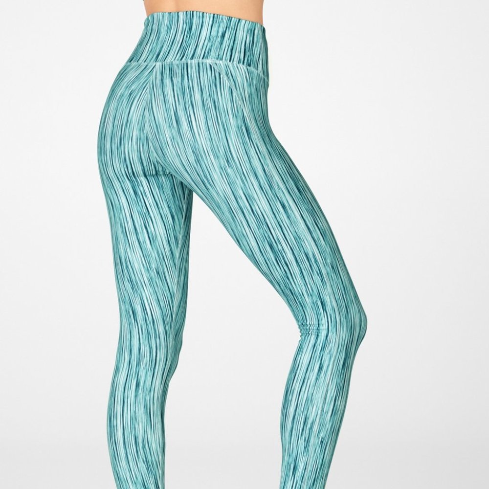 Fabletics Powerhold High Waisted 7/8 Leggings - Size XS
